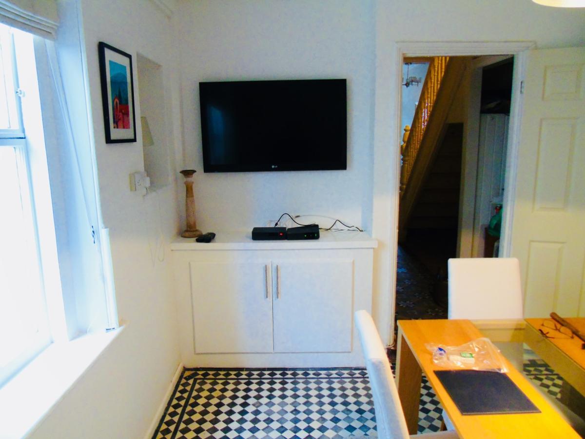 Willows - Cardiff Guest House Bagian luar foto
